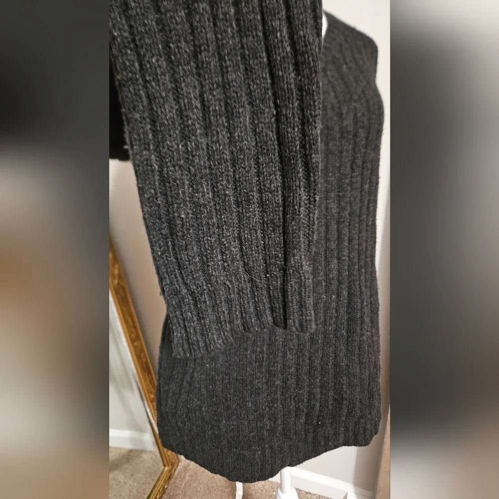Vintage Y2K Abercrombie & Fitch Wool Blend Ribbed V-Neck Sweater Charcoal XL